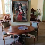 Palac Paprotno Karnice