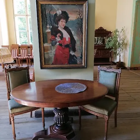 Pałac Paprotno Karnice