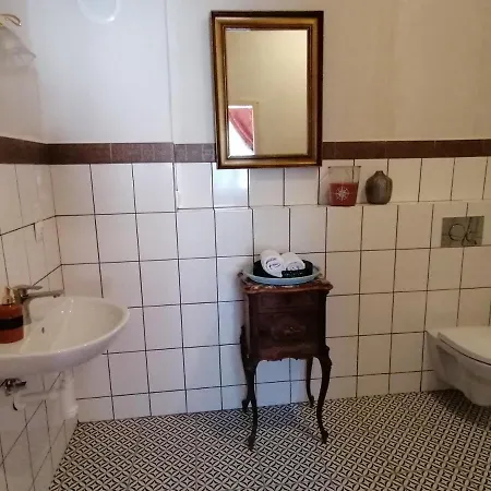 Palac Paprotno * Karnice