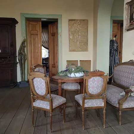 Apartment Palac Paprotno *