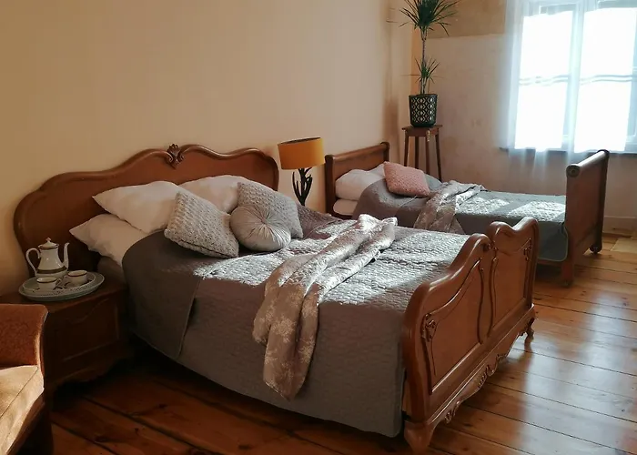 Palac Paprotno Karnice