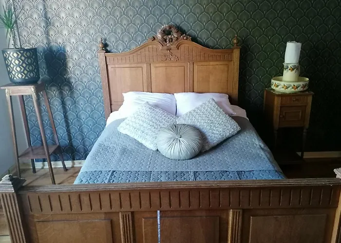 Palac Paprotno * Karnice