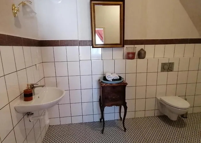 Palac Paprotno * Karnice