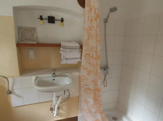 Palac Paprotno Apartamento *